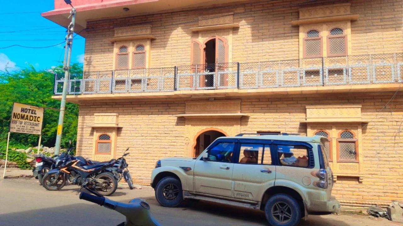 Hotel Nomadic Джайсалмер Экстерьер фото