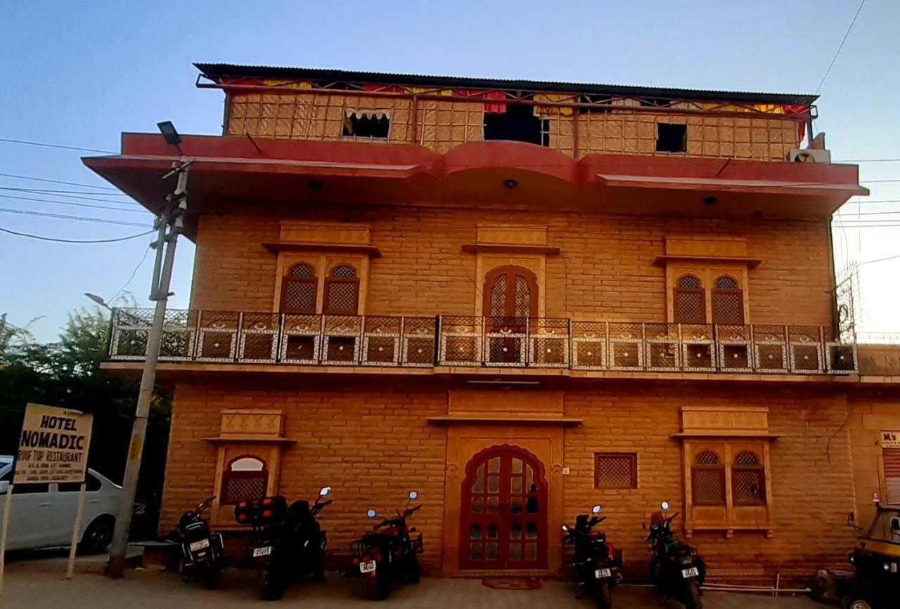 Hotel Nomadic Джайсалмер Экстерьер фото